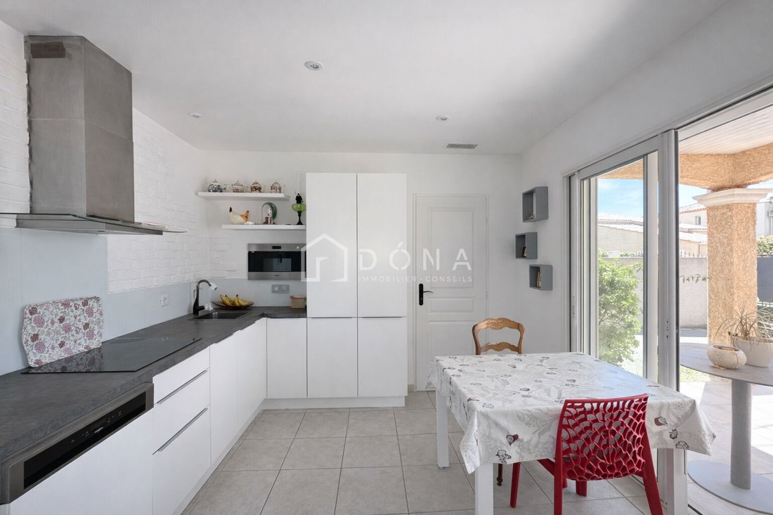 Villa in Peripherie, Aigues-Mortes, France 3 - 17708507