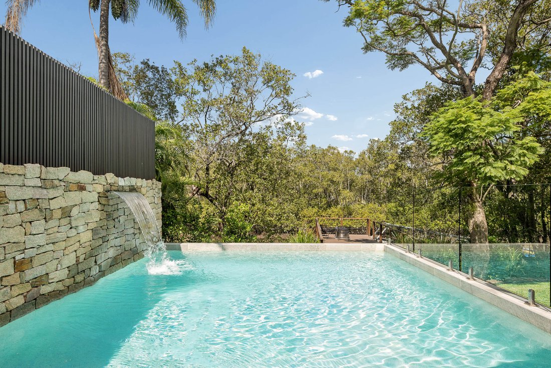House in Norman Park, Queensland, Australia 5 - 17715247