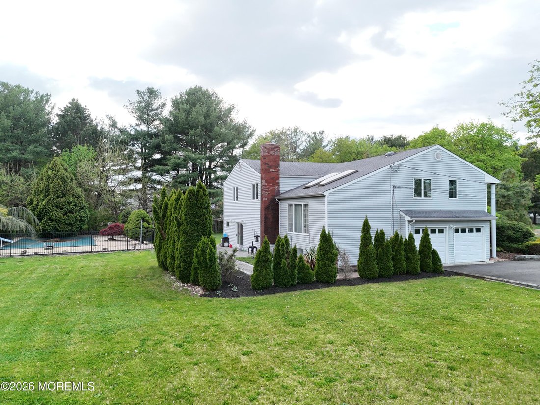 House in Freehold Township, New Jersey, United States 5 - 17700602