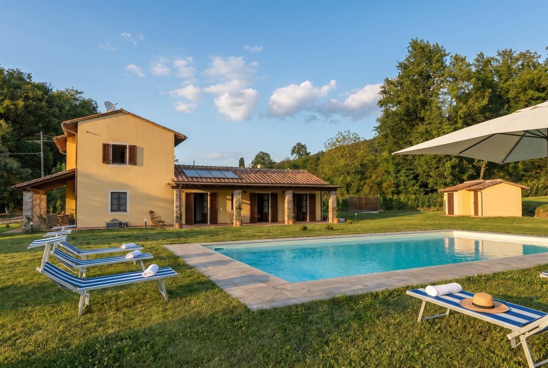 Villa in Sant'Anna - San Donato Area, Lucca, Tuscany 4 - 17707910