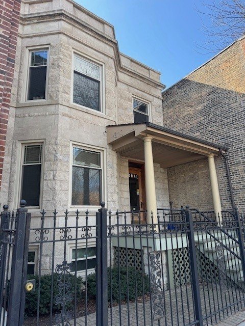 Chicago, Illinois, United States 1 - 17712332