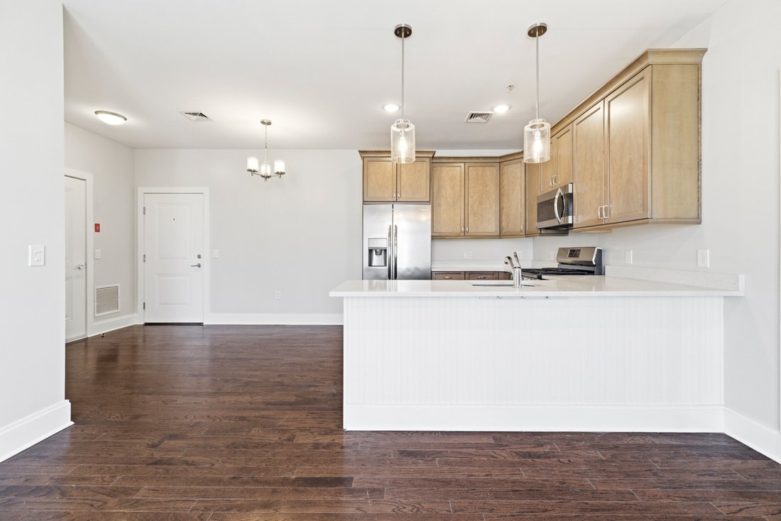 Condo in East Rockaway, New York, United States 5 - 17688524