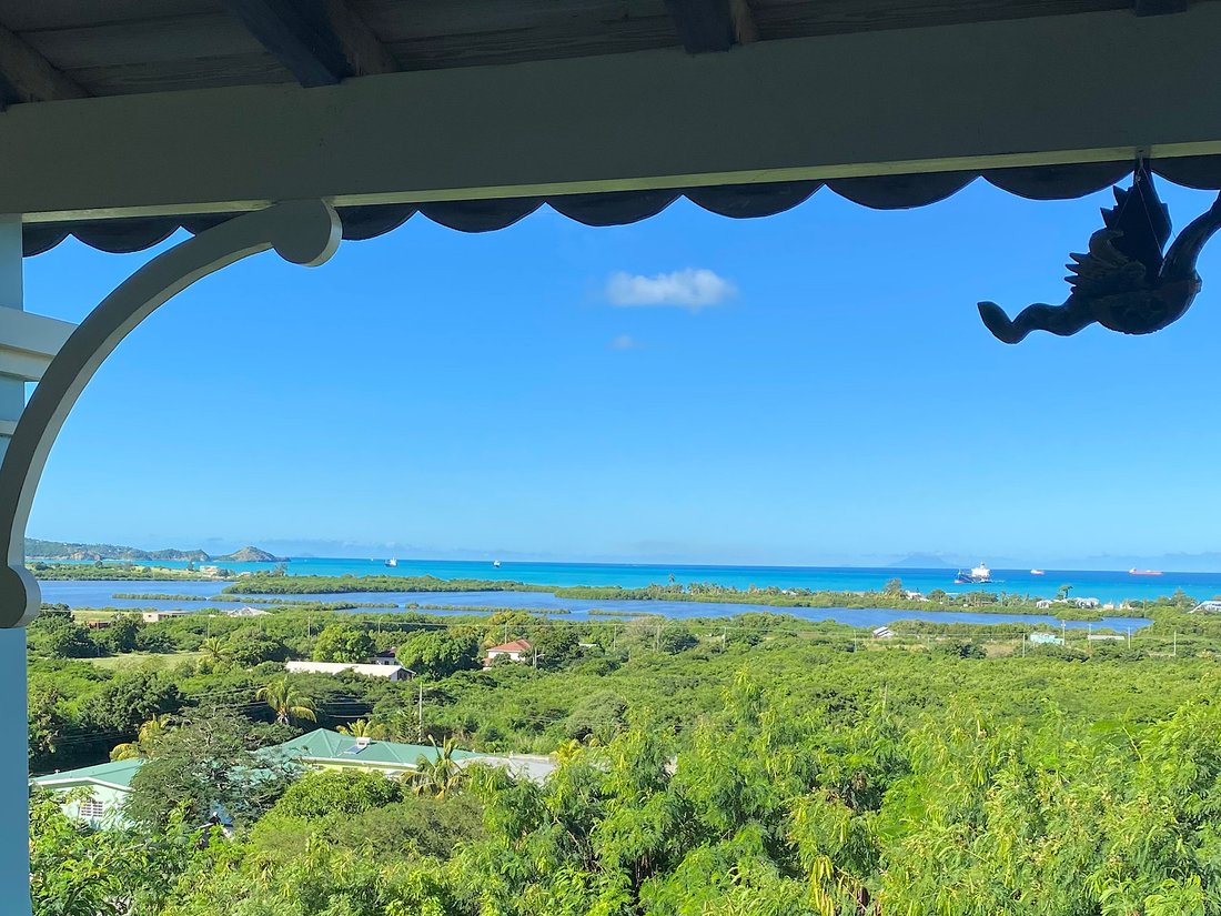 Villa in Saint John's, Saint John, Antigua and Barbuda 1 - 17713185