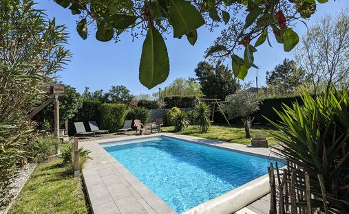 Villa in Seignosse, Nouvelle-Aquitaine, France 1