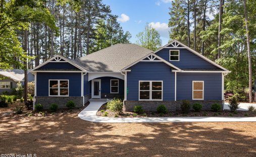 House in Seven Lakes, North Carolina, United States 1
