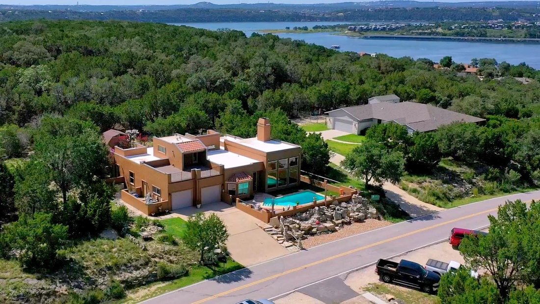 House in Jonestown, Texas, United States 2 - 17610007