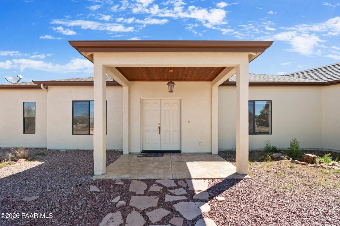 Chino Valley, Arizona, United States 4 - 17704542