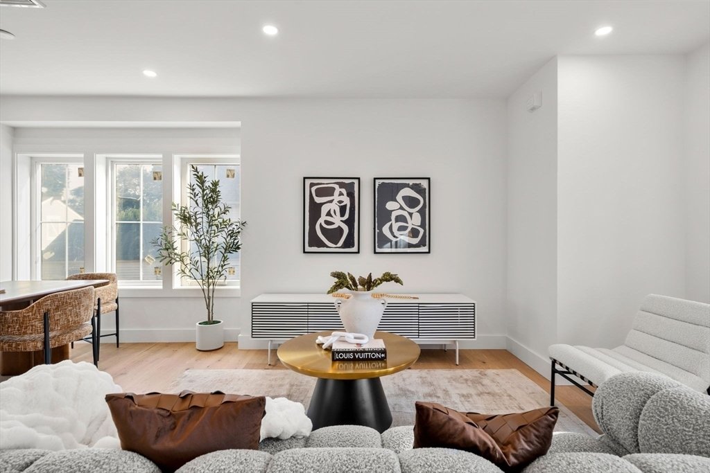 House in Newton, Massachusetts, United States 4 - 17710093