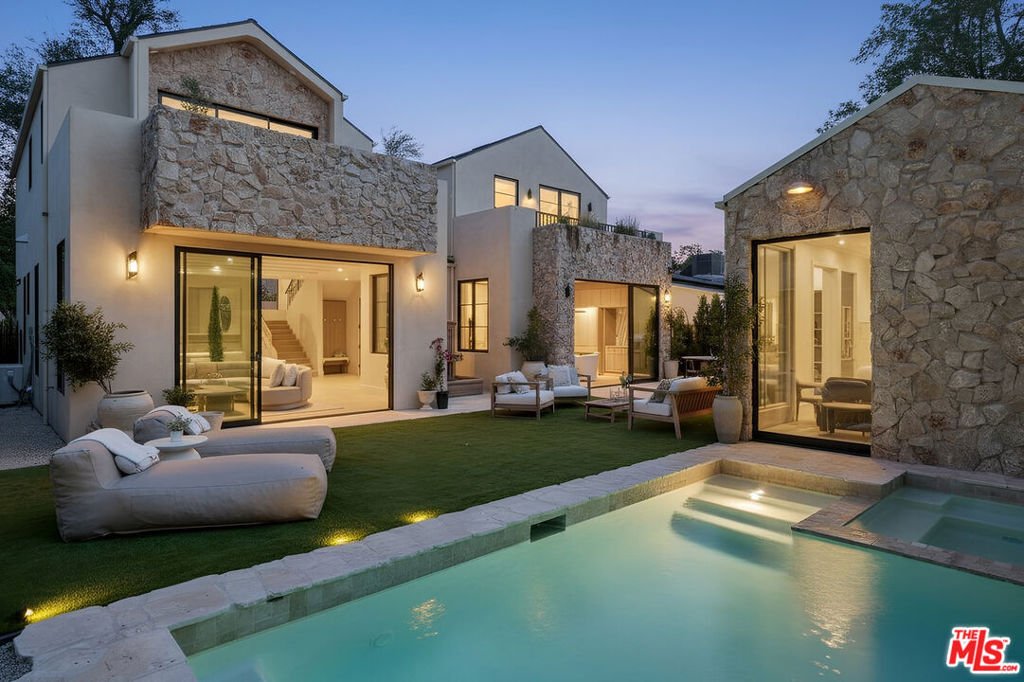 House in Los Angeles, California, United States 3 - 17710175