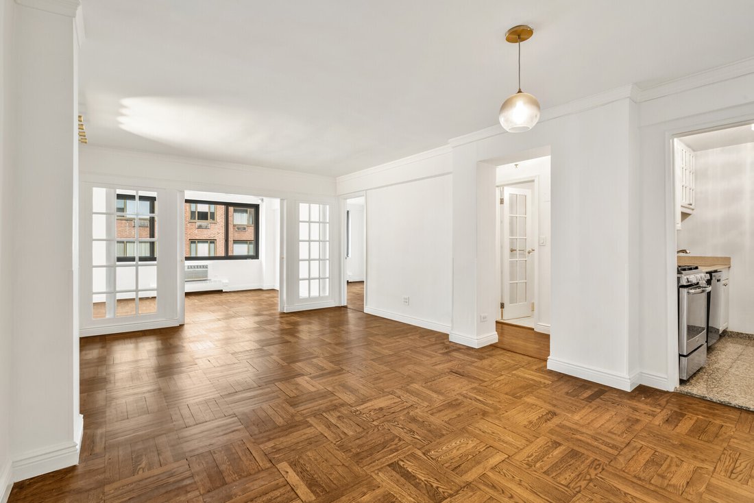 Co Op in New York, New York, United States 2 - 17686450