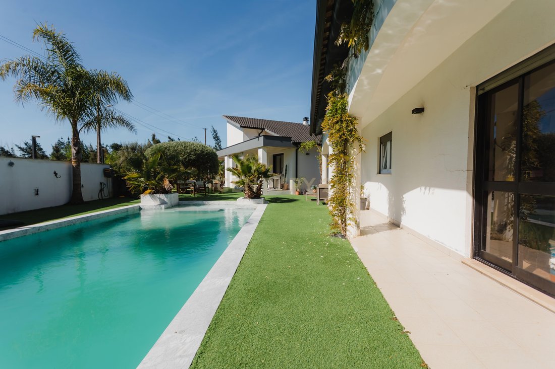 Villa in Guia, Ilha e Mata Mourisca, Leiria District, Portugal 1 - 17710869
