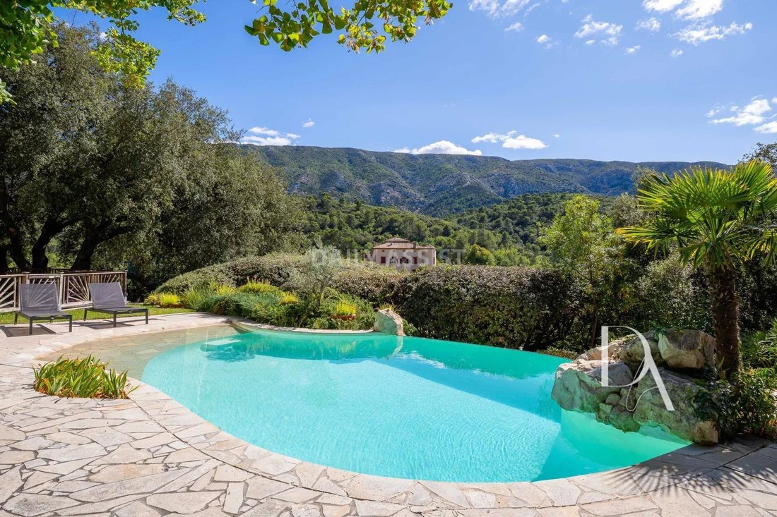 House in Vauvenargues, Provence-Alpes-Côte d'Azur, France 1 - 17713799