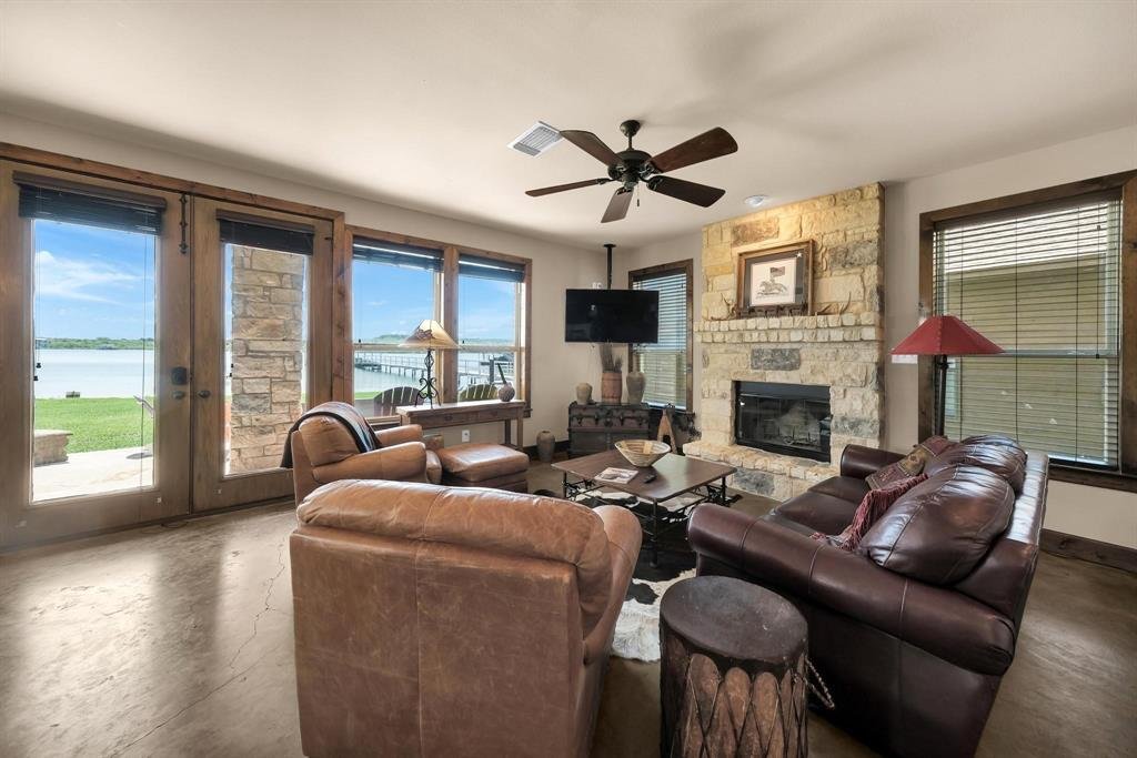 House in Graford, Texas, United States 5 - 17708415