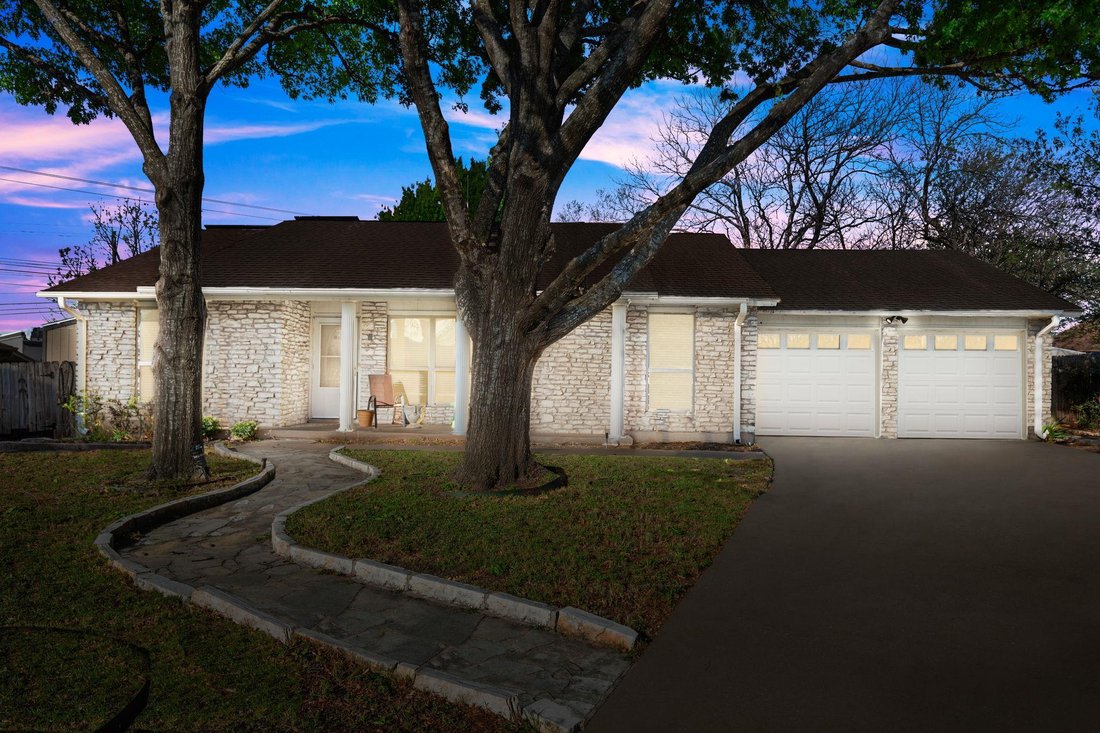 House in Austin, Texas, United States 1 - 17710492
