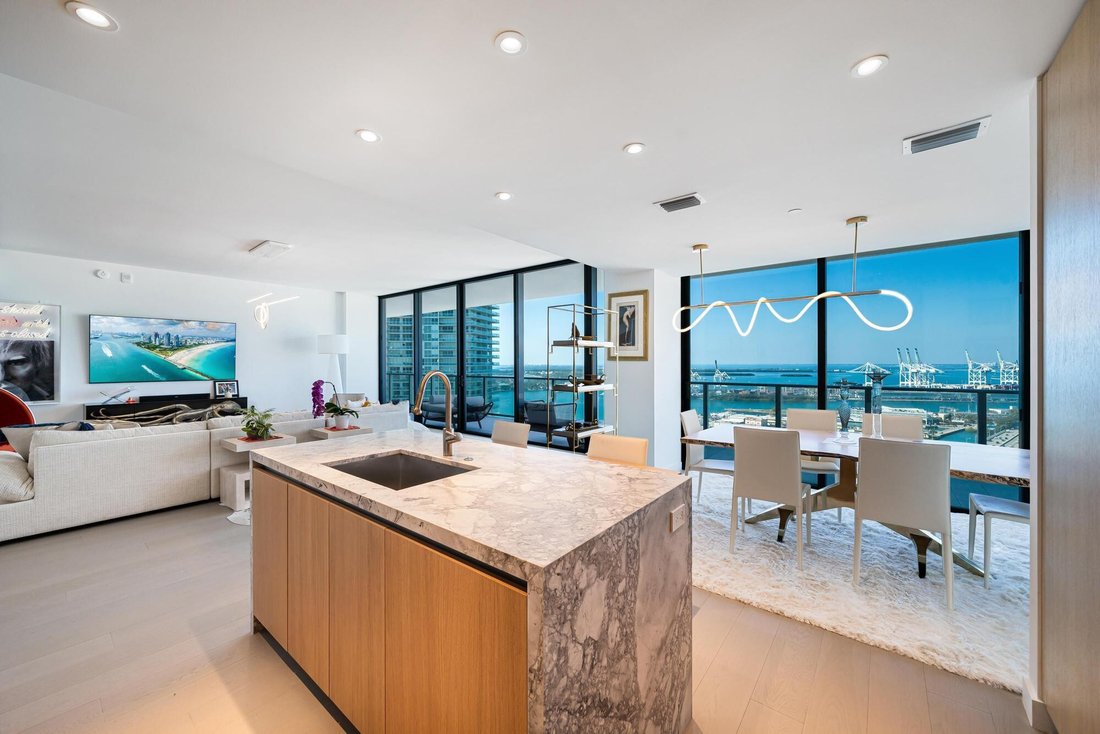 Condo in Miami Beach, Florida, United States 5 - 16710084