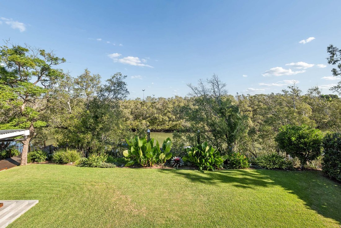 House in Norman Park, Queensland, Australia 4 - 17715247