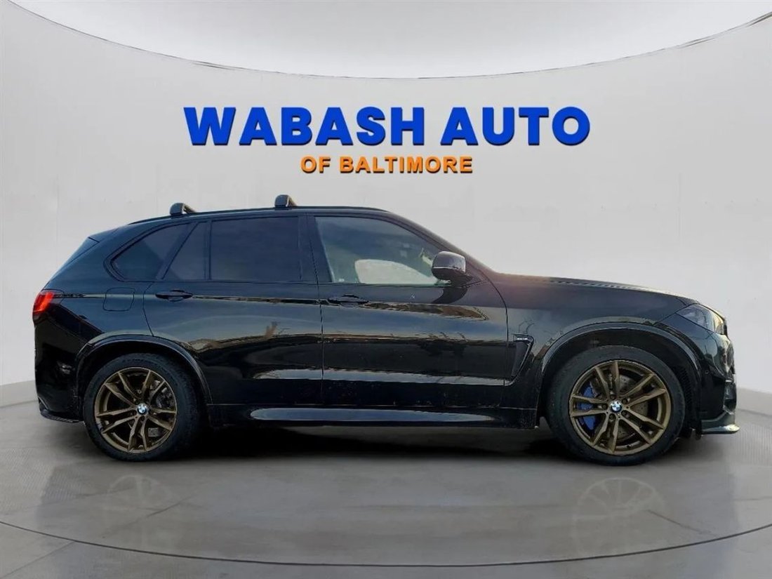 Suv in Baltimore, MD, United States 2 - 15246099