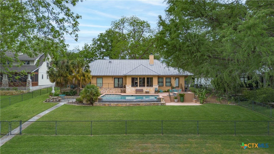 House in McQueeney, Texas, United States 4 - 17703687