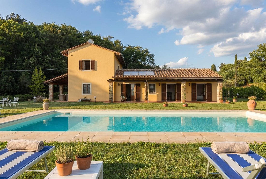 Villa in Sant'Anna - San Donato Area, Lucca, Tuscany 3 - 17707910