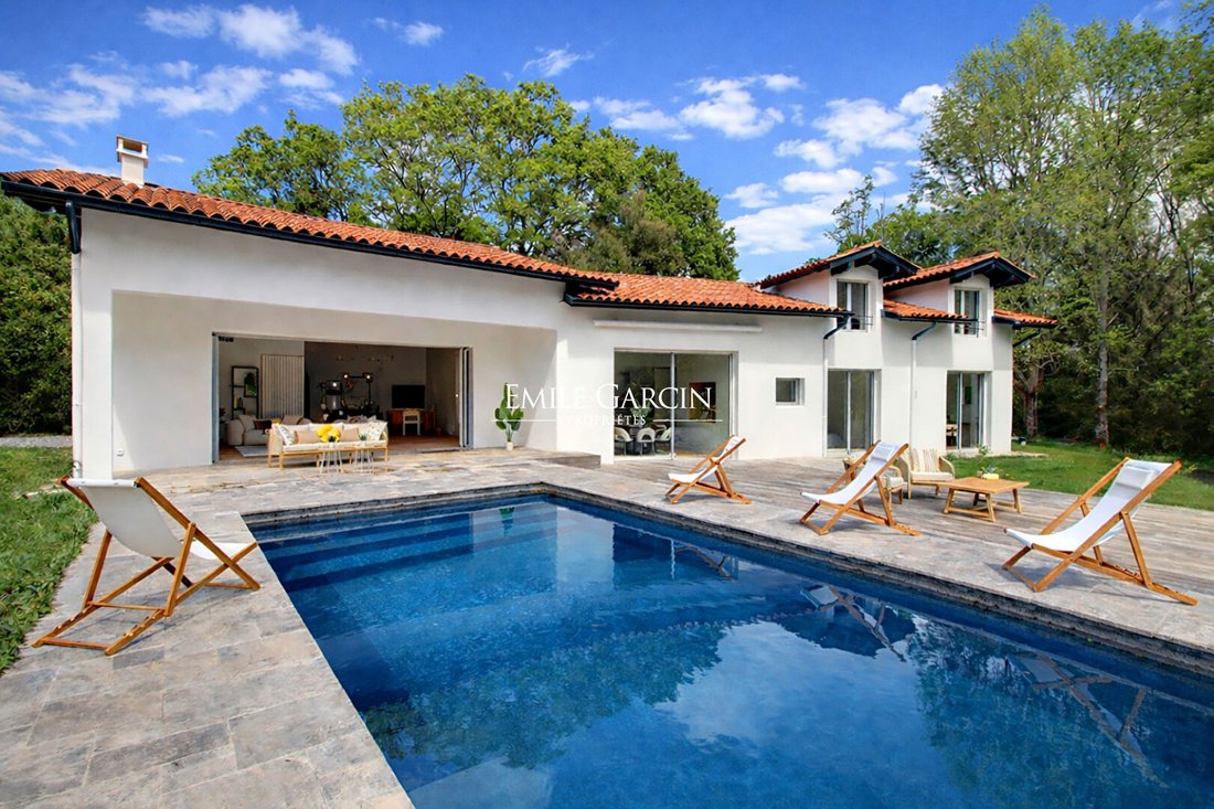 Villa in Ascain, Nouvelle-Aquitaine, France 4 - 17704461
