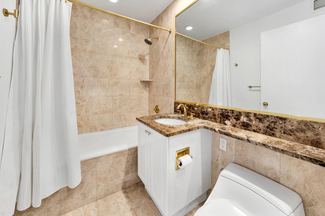 Condo in New York, New York, United States 5 - 17712926