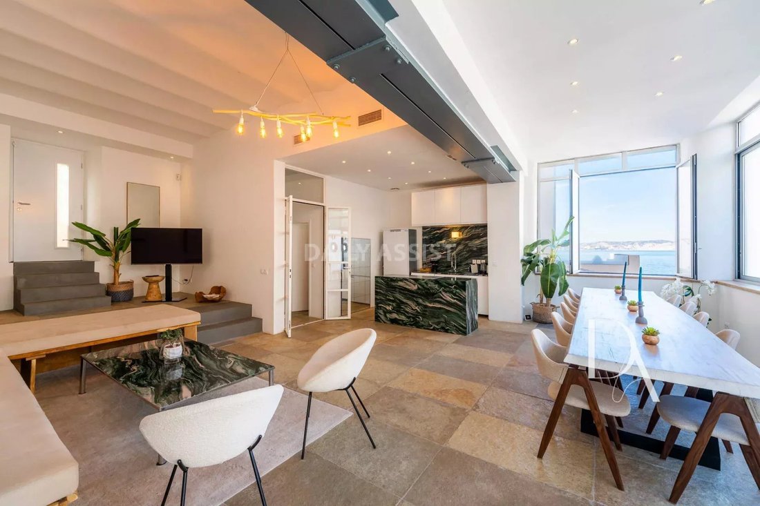 Villa in Bompard, 7e Arrondissement, Marseille 2 - 17713808