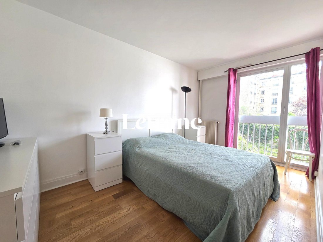 Appartamento a Violet Commerce, Paris 15e Arrondissement, Parigi 3 - 17709790