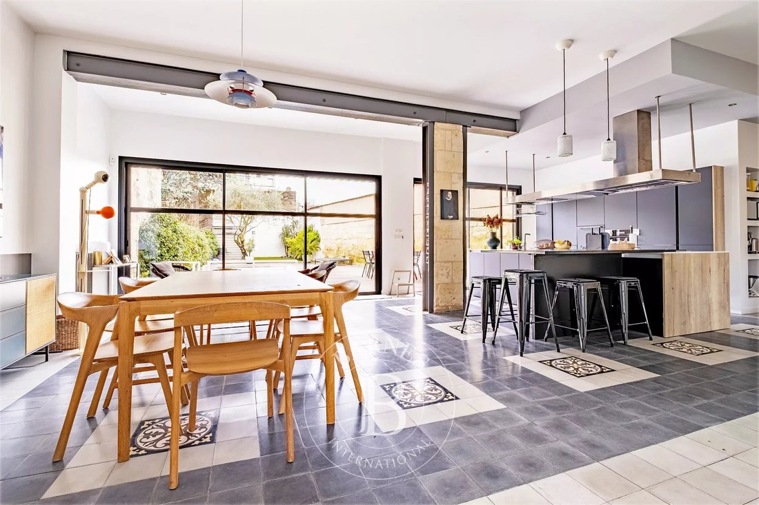Townhouse in Capucins-Saint Michel-Nansouty-Saint Genès, Bordeaux, France 3 - 17704874