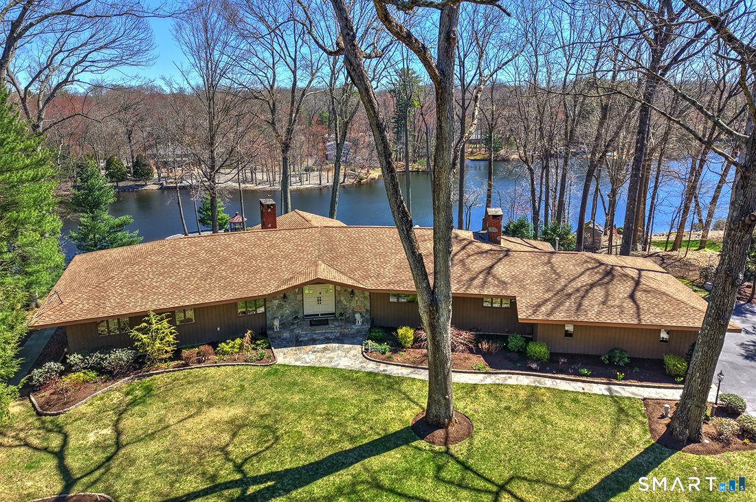 House in Trumbull, Connecticut, United States 1 - 17715753