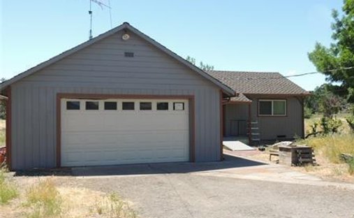 Townhouse in Clearlake, California, United States 1