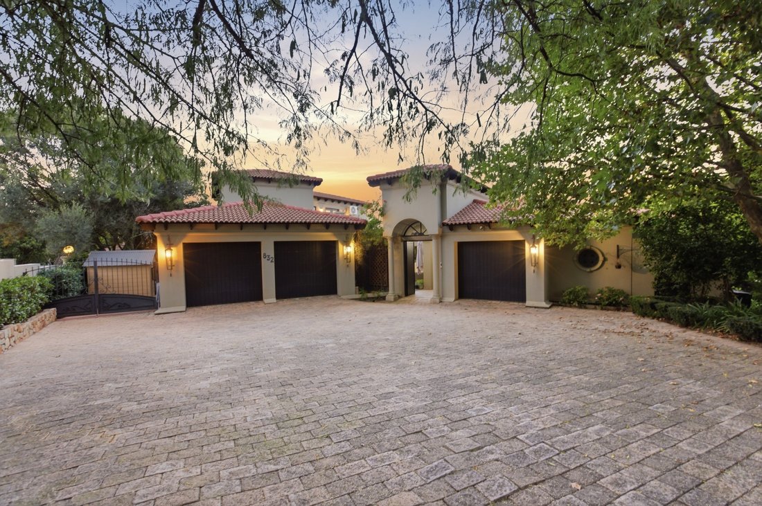 House in Sandton, City of Johannesburg Metropolitan Municipality, South Africa 3 - 17705578