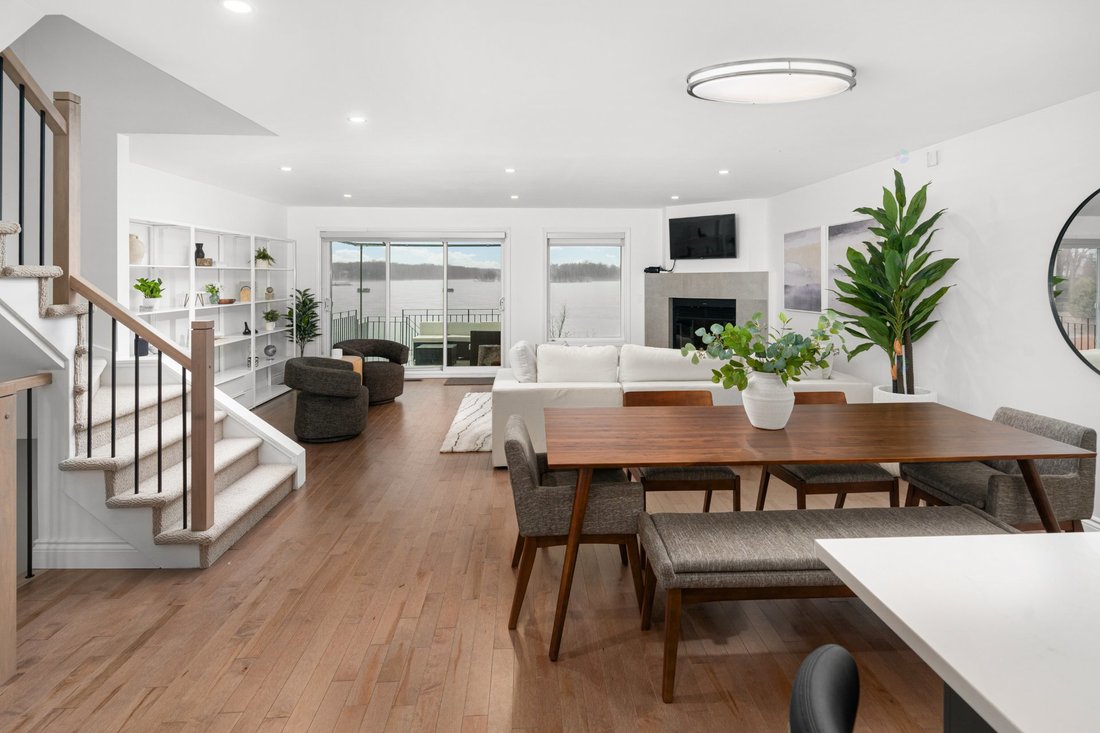 Condo in Sainte-Anne-de-Bellevue, Quebec, Canada 4 - 17714736