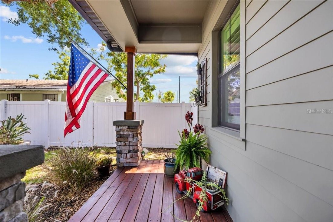 House in Tampa, Florida, United States 3 - 17710457