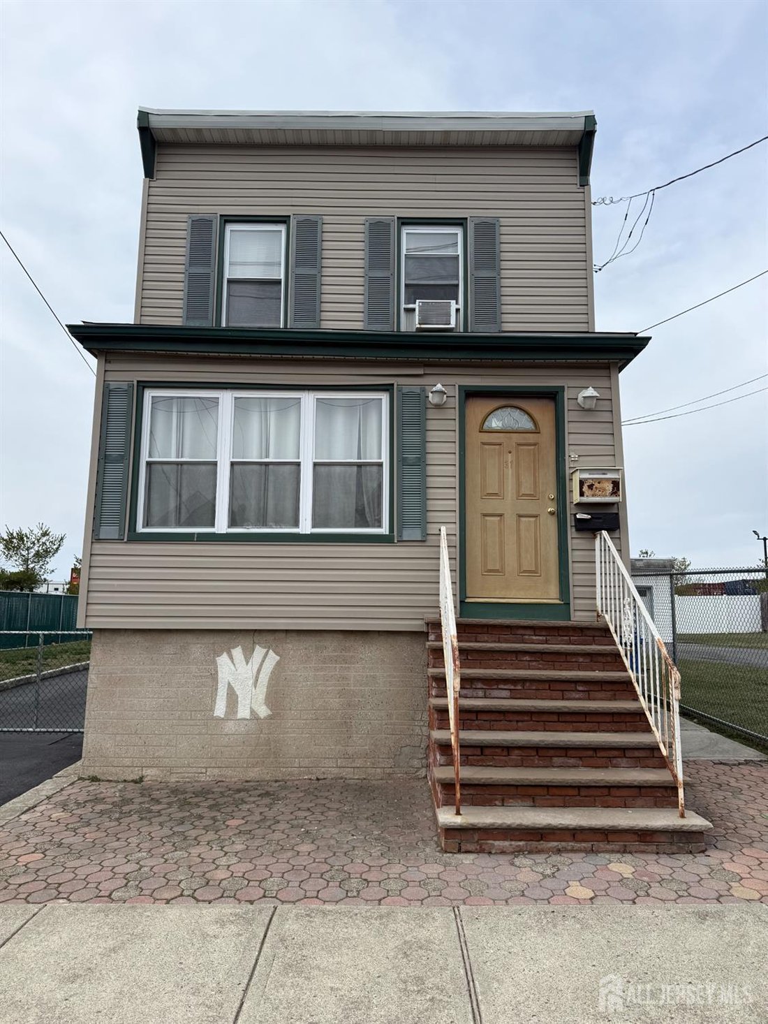 Apartment in Carteret, New Jersey, United States 1 - 17702879