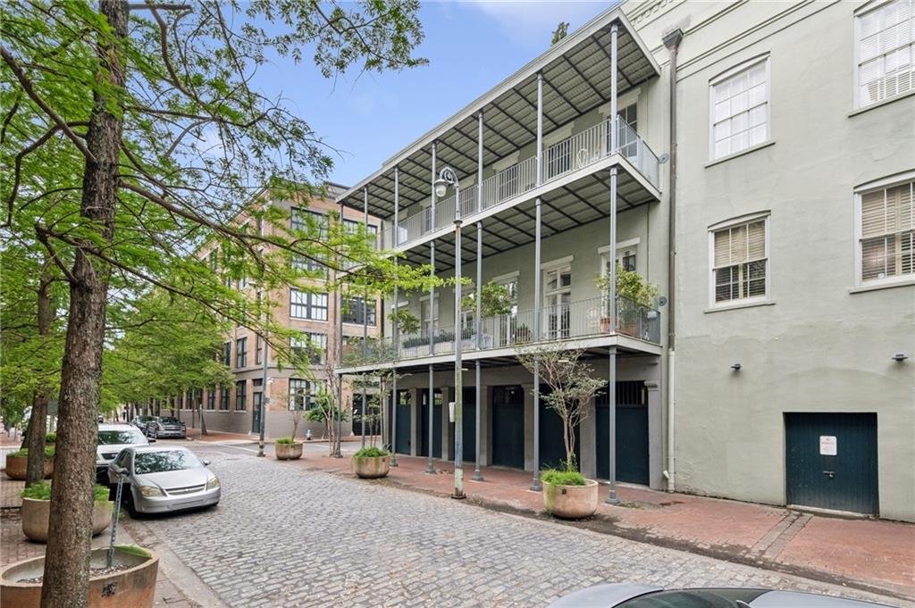 Condo in New Orleans, Louisiana, United States 2 - 17715858