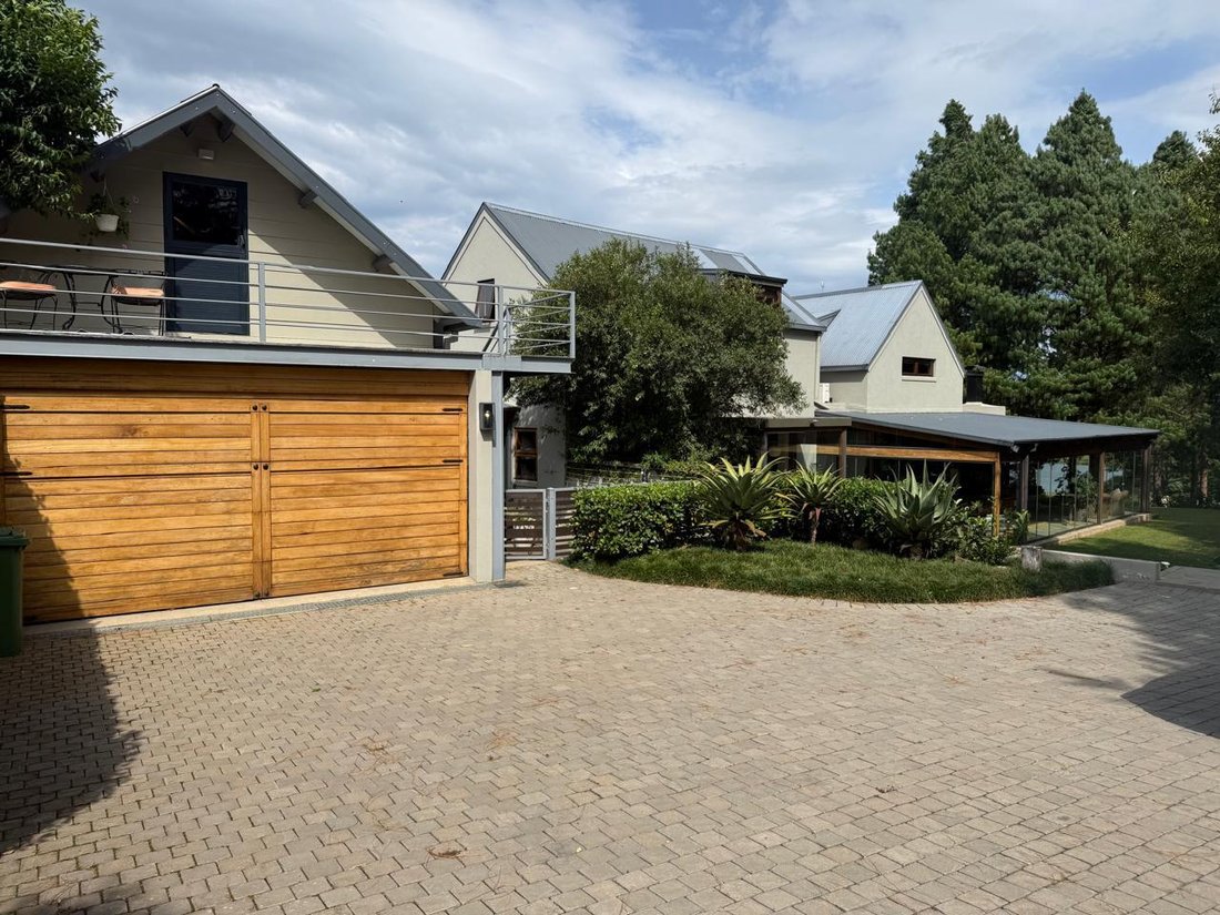 House in uMgeni Local Municipality, KwaZulu-Natal, South Africa 1 - 17705554