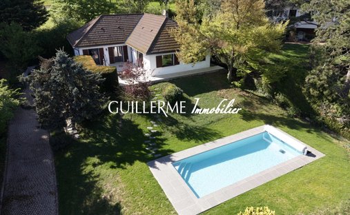 House in Centre, Dardilly, France 1