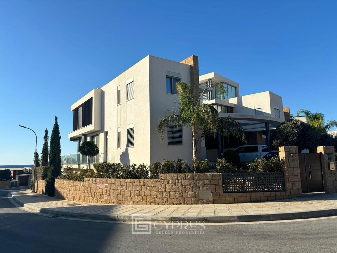 Villa in Chloraka, Paphos, Cyprus 1 - 17711009