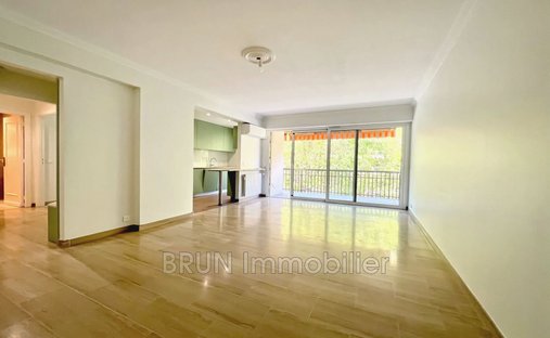 Apartment in Les Cougoulins-Rastines, Antibes, France 1