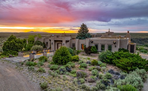 House in Taos, New Mexico, United States 1