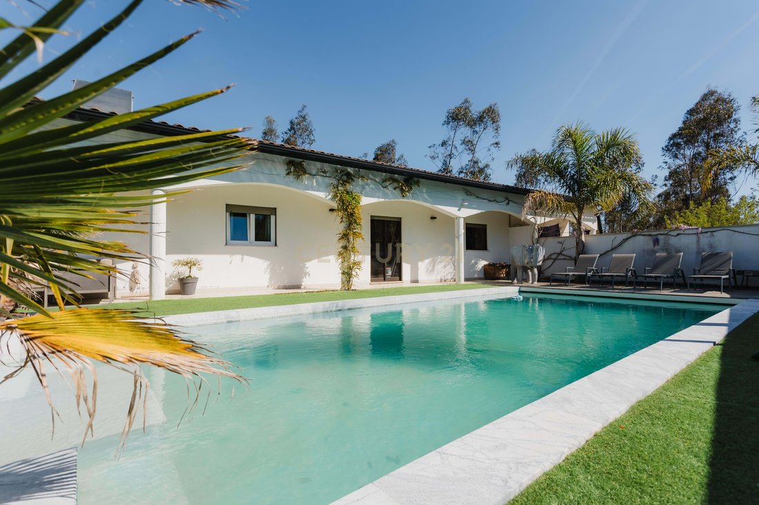 Villa in Guia, Ilha e Mata Mourisca, Leiria District, Portugal 4 - 17710869