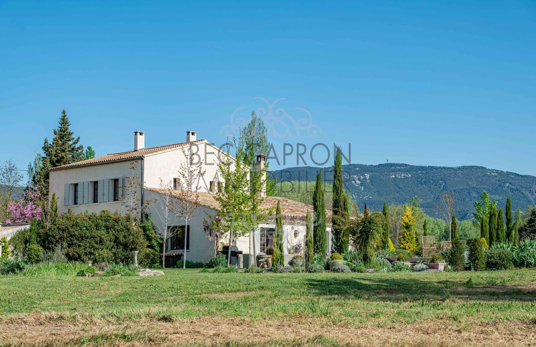 House in Lourmarin, Provence-Alpes-Côte d'Azur, France 1 - 17569595