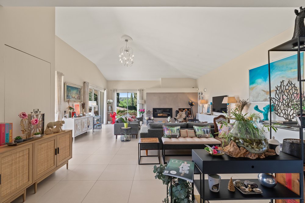 House in Mougins, Provence-Alpes-Côte d'Azur, France 4 - 17704326