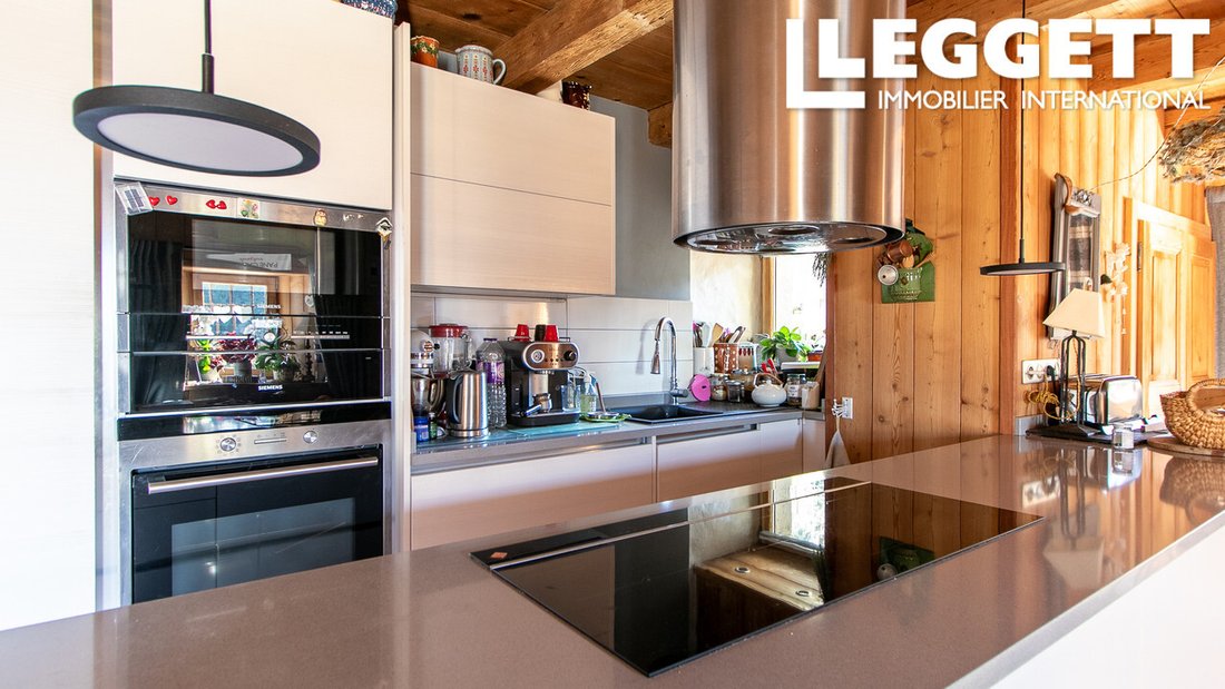 Chalet in Arâches-la-Frasse, Auvergne-Rhône-Alpes, France 5 - 17708612