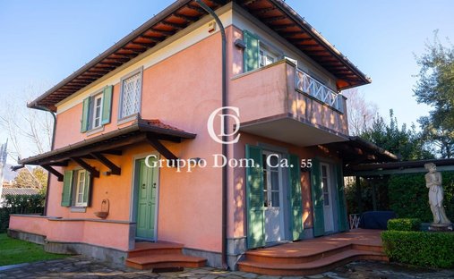 Villa in Center, Forte dei Marmi, Tuscany 1