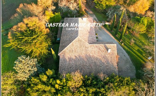 Late 16 Th C Castle 28 Hectares Pool Tennis Court