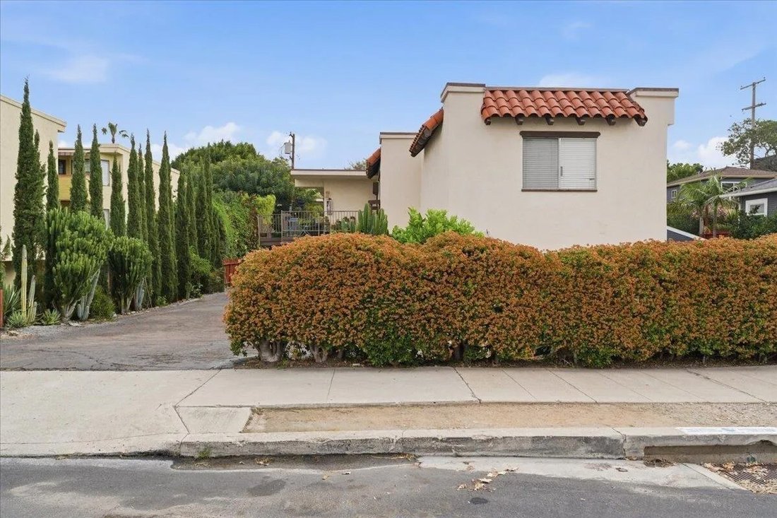 San Diego, California, United States 4 - 17706797