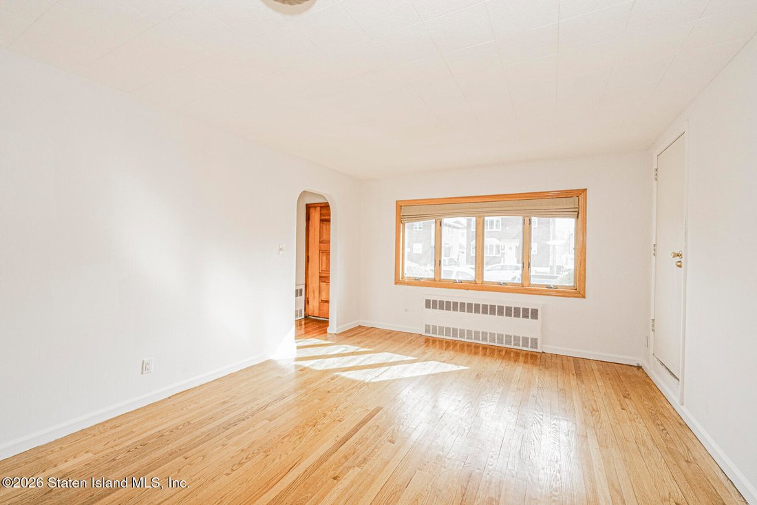 House in New York, New York, United States 5 - 17703151