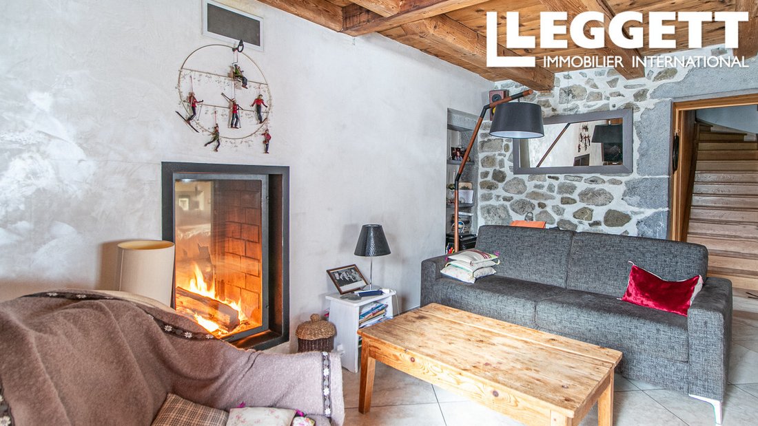 Chalet in Arâches-la-Frasse, Auvergne-Rhône-Alpes, France 4 - 17708612