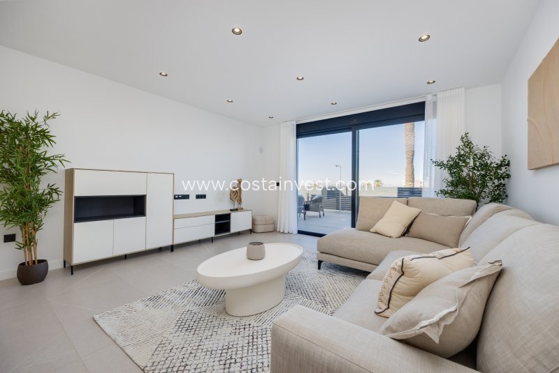 Villa in Torrevieja, Valencian Community, Spain 5 - 17695406